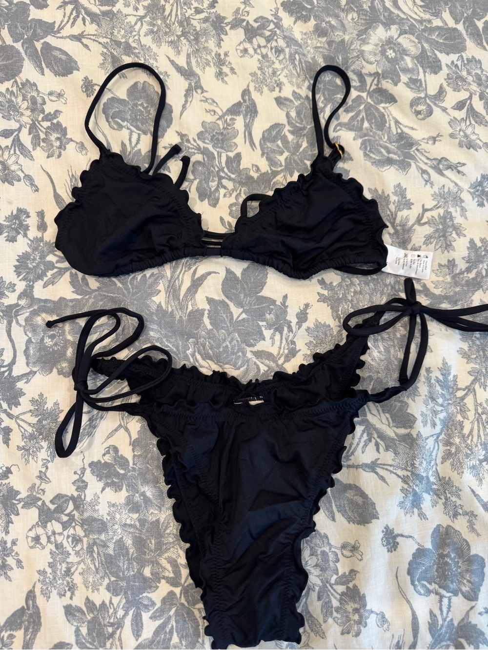 l*space Black Ruffle Trim Bikini Bottoms